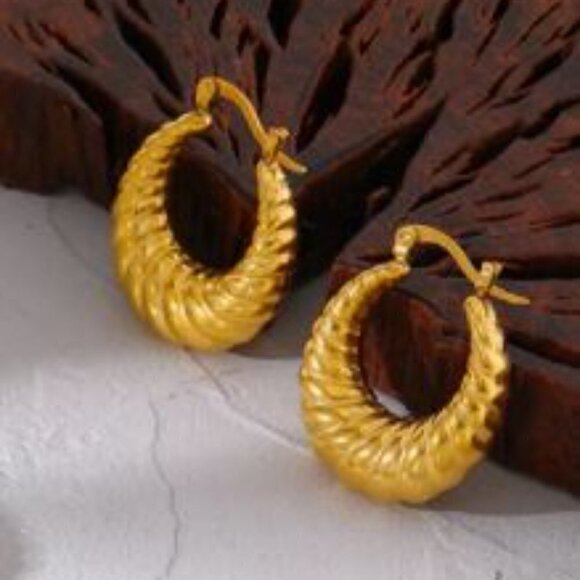 Gold Plated Stainless Steel Classic Croissant Earrings - Picture 4 of 5
